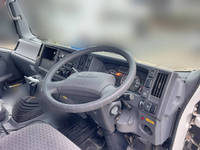 いすゞエルフセーフティローダー小型（2t・3t）[写真31]