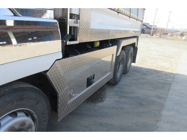 三菱ふそうスーパーグレートダンプ大型（10t）[写真19]