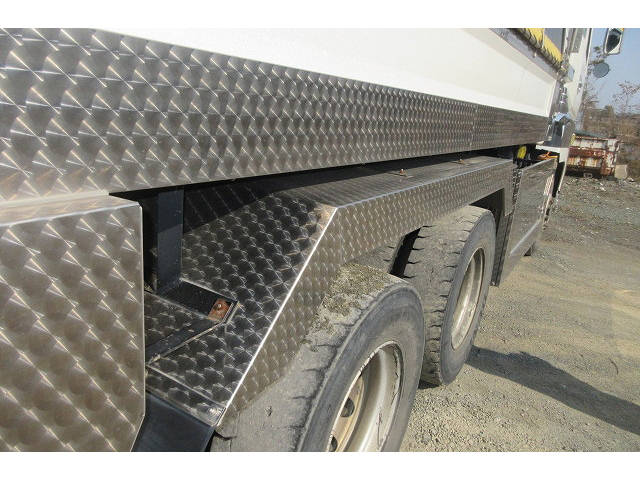 三菱ふそうスーパーグレートダンプ大型（10t）[写真22]