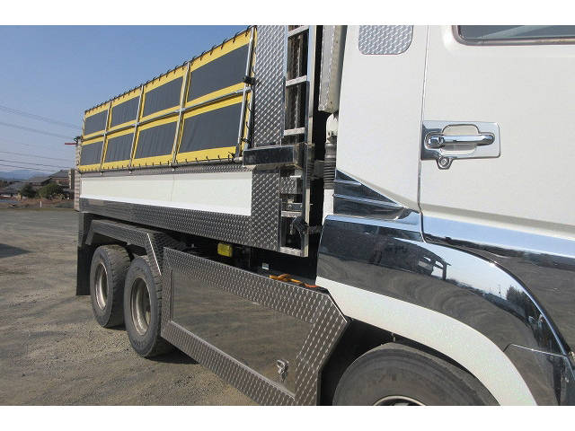 三菱ふそうスーパーグレートダンプ大型（10t）[写真23]