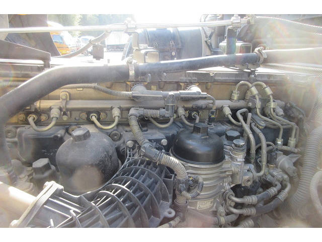 三菱ふそうスーパーグレートダンプ大型（10t）[写真37]