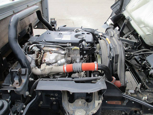 いすゞエルフ平ボディ小型（2t・3t）[写真10]