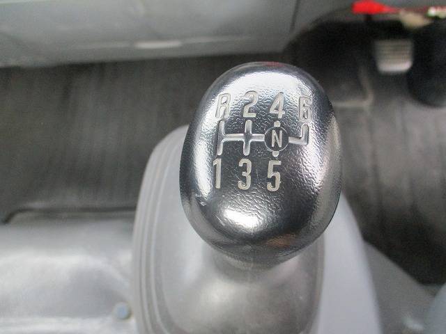 いすゞエルフ平ボディ小型（2t・3t）[写真17]