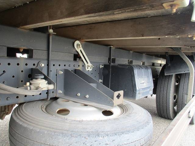 いすゞエルフ平ボディ小型（2t・3t）[写真05]