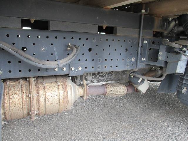 いすゞエルフ平ボディ小型（2t・3t）[写真07]