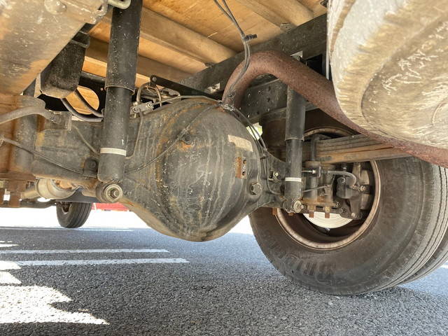 三菱ふそうキャンタークレーン5段小型（2t・3t）[写真31]