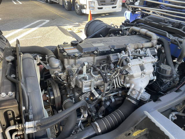 三菱ふそうファイタークレーン4段中型（4t）[写真31]