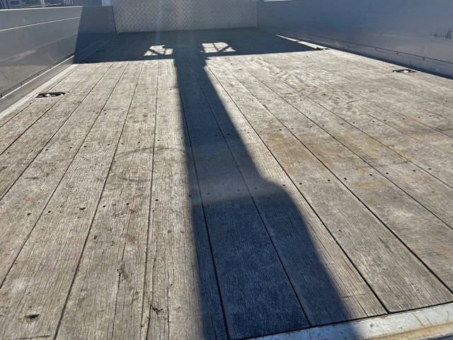 三菱ふそうファイタークレーン4段中型（4t）[写真08]