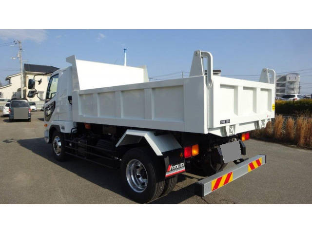 三菱ふそうファイターダンプ増トン（6t・8t）[写真02]