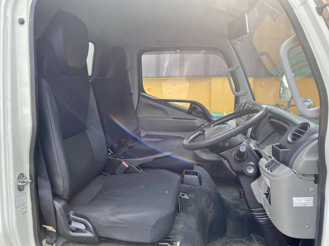 日産アトラスアルミバン小型（2t・3t）[写真33]