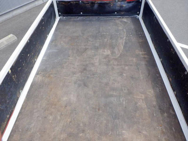 三菱ふそうキャンター平ボディ小型（2t・3t）[写真10]