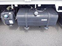 三菱ふそうキャンター平ボディ小型（2t・3t）[写真14]