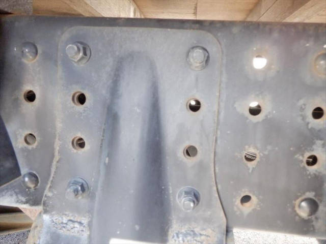 三菱ふそうキャンター平ボディ小型（2t・3t）[写真15]