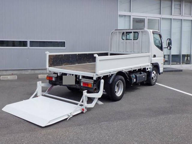 三菱ふそうキャンター平ボディ小型（2t・3t）[写真02]