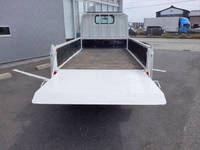 三菱ふそうキャンター平ボディ小型（2t・3t）[写真09]