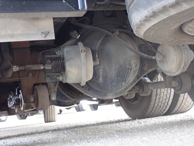 UDトラックスコンドルセーフティクレーン3段増トン（6t・8t）[写真13]