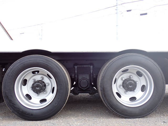 UDトラックスコンドルセーフティクレーン3段増トン（6t・8t）[写真16]