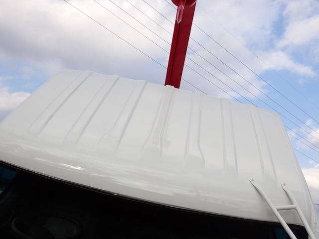 UDトラックスコンドルセーフティクレーン3段増トン（6t・8t）[写真17]