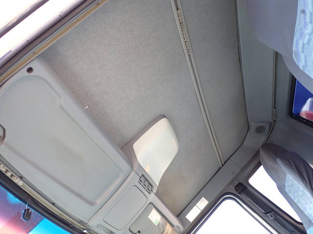 UDトラックスコンドルセーフティクレーン3段増トン（6t・8t）[写真40]