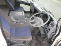 三菱ふそうファイター平ボディ中型（4t）[写真15]