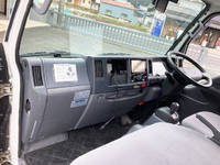 マツダタイタンアルミバン小型（2t・3t）[写真32]