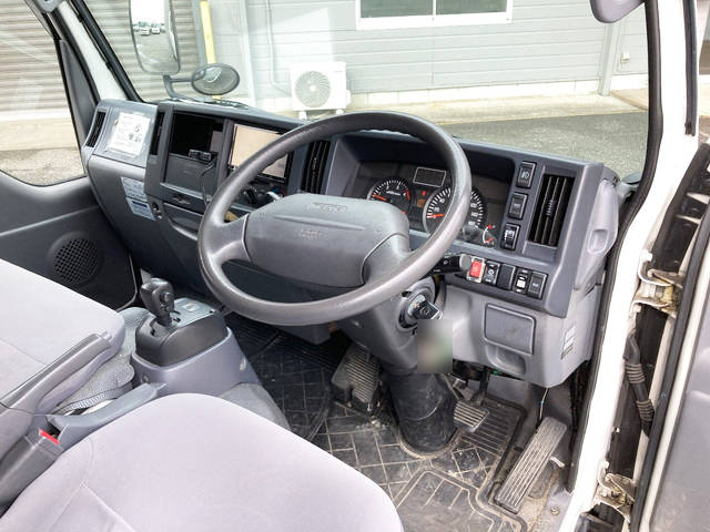 マツダタイタンアルミバン小型（2t・3t）[写真33]