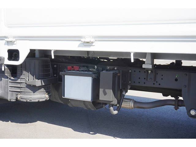 日産アトラス平ボディ小型（2t・3t）[写真14]