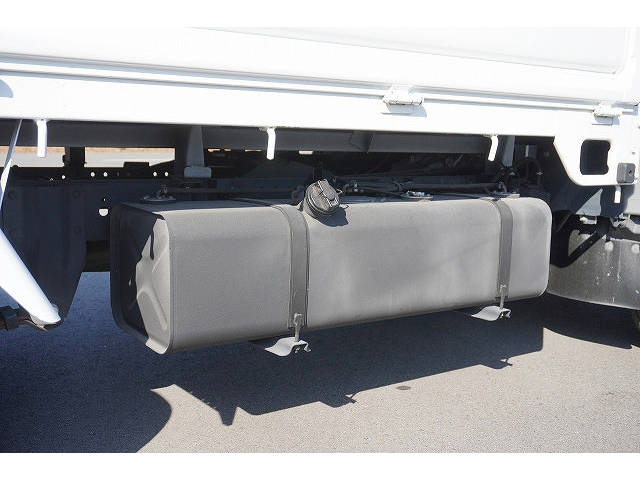 日産アトラス平ボディ小型（2t・3t）[写真15]