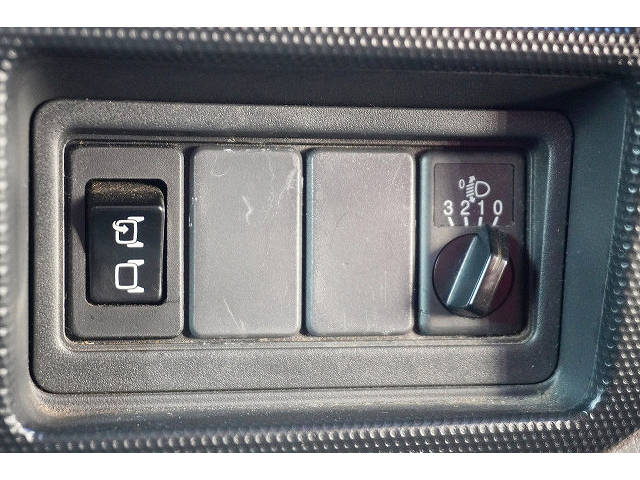 日産アトラス平ボディ小型（2t・3t）[写真27]