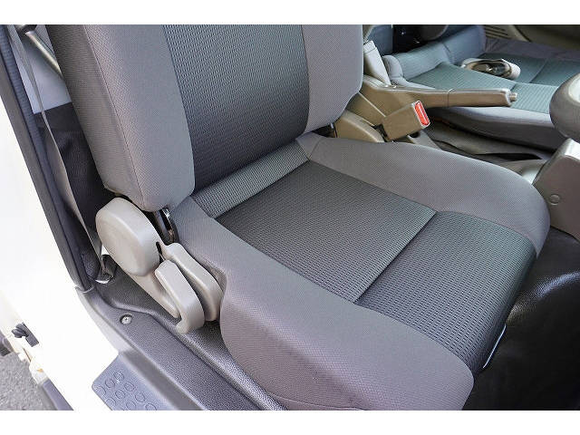 日産アトラス平ボディ小型（2t・3t）[写真30]