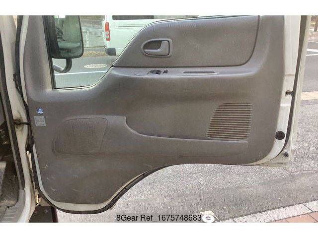 マツダタイタン平ボディ小型（2t・3t）[写真19]