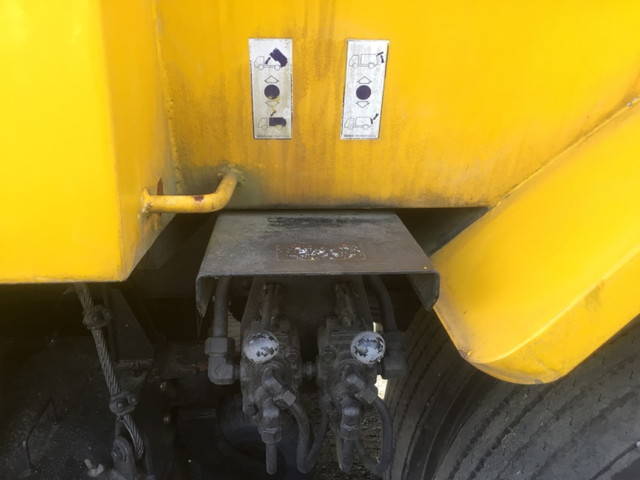 日野レンジャー道路作業車増トン（6t・8t）[写真18]