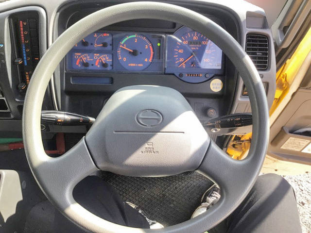 日野レンジャー道路作業車増トン（6t・8t）[写真30]