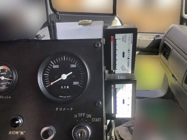 日野レンジャー道路作業車増トン（6t・8t）[写真37]