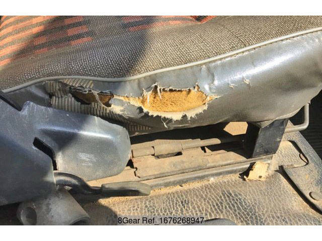 三菱ふそうキャンタークレーン3段小型（2t・3t）[写真25]