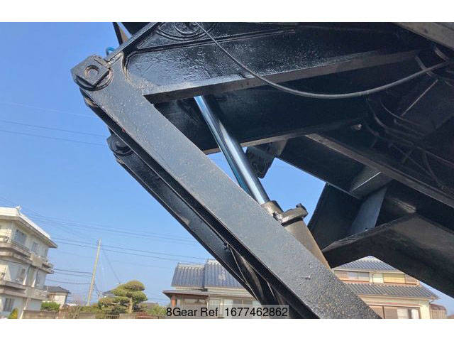 三菱ふそうスーパーグレートダンプ大型（10t）[写真08]