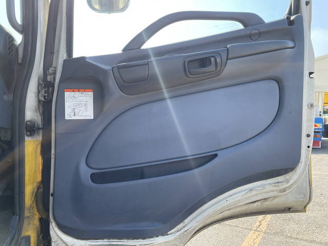 日野レンジャーバルク車（粉粒体運搬車）増トン（6t・8t）[写真29]