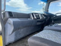 日野レンジャーバルク車（粉粒体運搬車）増トン（6t・8t）[写真30]