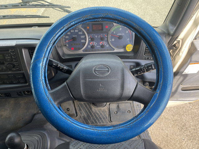 日野レンジャーバルク車（粉粒体運搬車）増トン（6t・8t）[写真34]