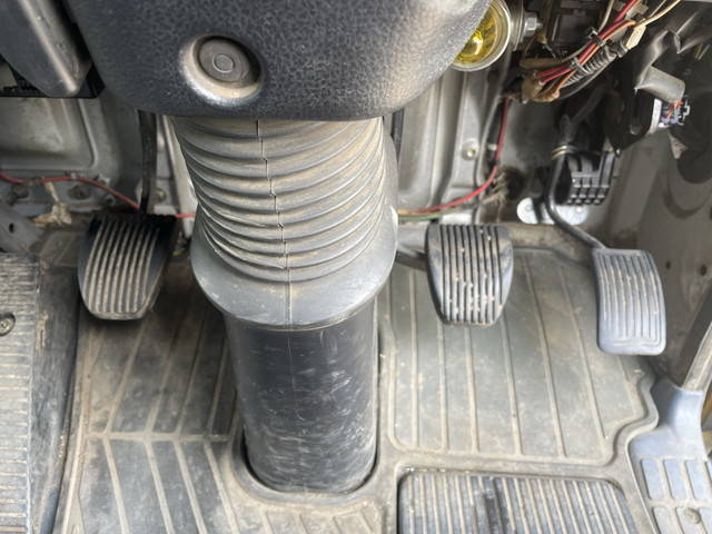 日野レンジャーバルク車（粉粒体運搬車）増トン（6t・8t）[写真36]