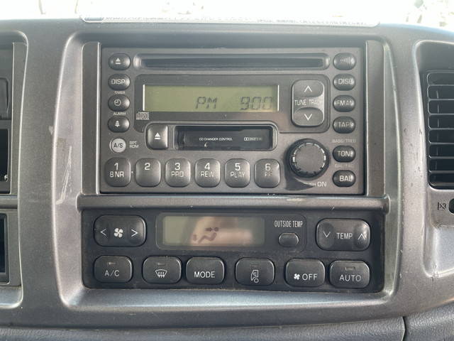 日野レンジャーバルク車（粉粒体運搬車）増トン（6t・8t）[写真37]