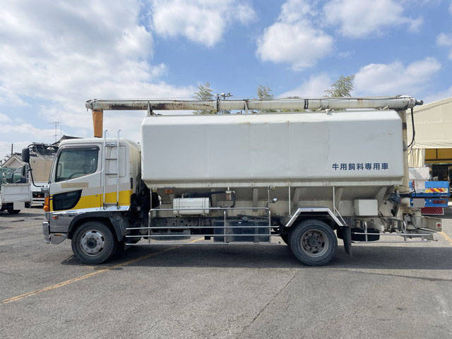 日野レンジャーバルク車（粉粒体運搬車）増トン（6t・8t）[写真05]