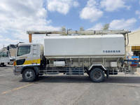 日野レンジャーバルク車（粉粒体運搬車）増トン（6t・8t）[写真05]