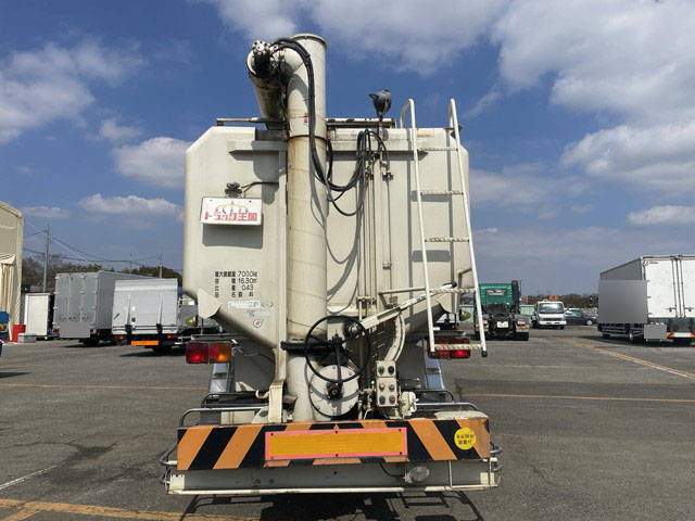 日野レンジャーバルク車（粉粒体運搬車）増トン（6t・8t）[写真09]