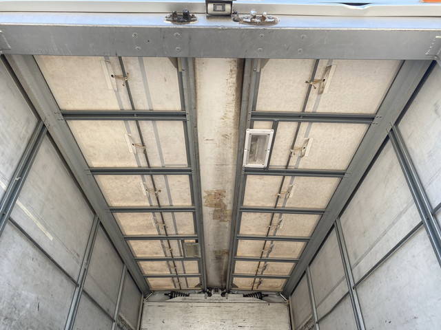 日野デュトロ幌ウイング小型（2t・3t）[写真15]