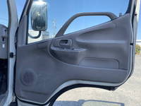 日野デュトロ幌ウイング小型（2t・3t）[写真26]