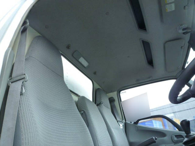 日野デュトロアルミバン小型（2t・3t）[写真11]