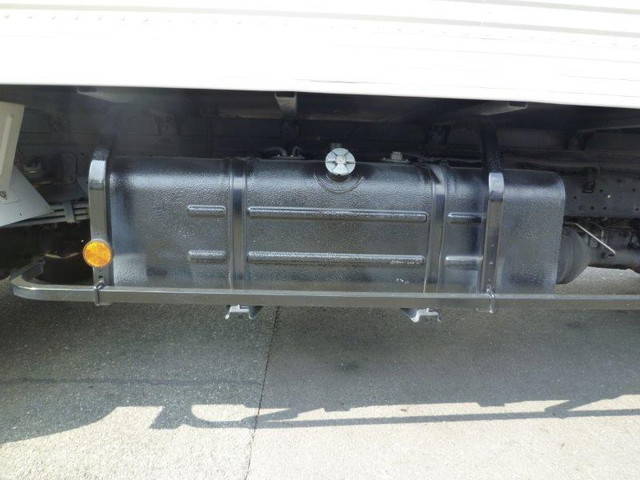 日野デュトロアルミバン小型（2t・3t）[写真29]