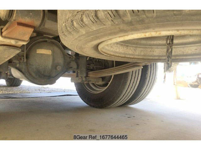 三菱ふそうキャンターガッツ平ボディ小型（2t・3t）[写真11]