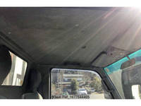 三菱ふそうキャンターガッツ平ボディ小型（2t・3t）[写真17]